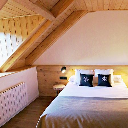 Hotel Lo Paller Valencia D'Aneu Екстериор снимка