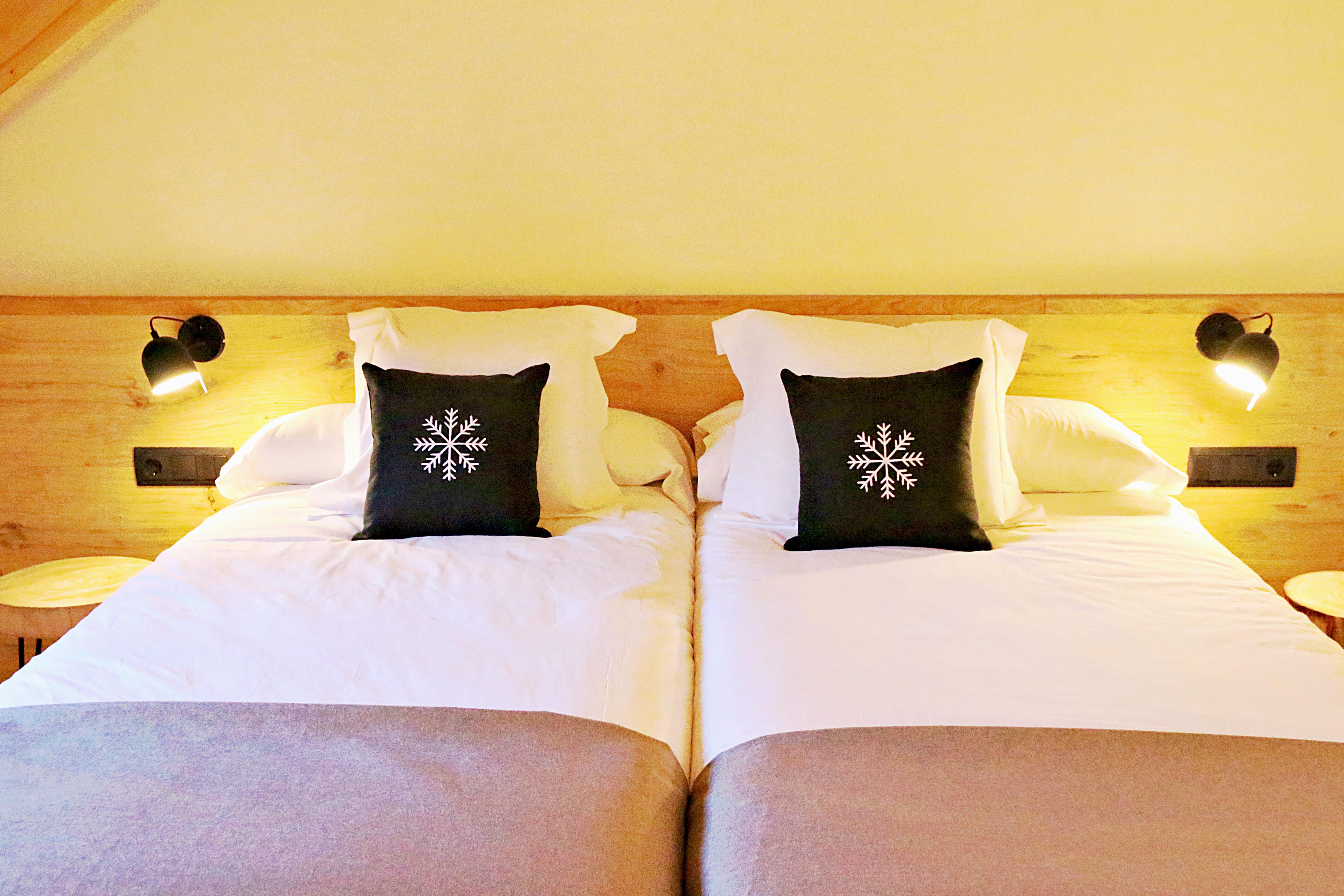 Hotel Lo Paller Valencia D'Aneu Екстериор снимка