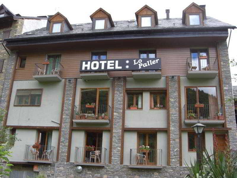 Hotel Lo Paller Valencia D'Aneu Екстериор снимка