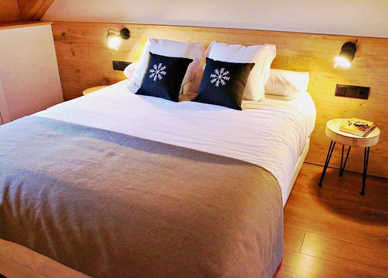 Hotel Lo Paller Valencia D'Aneu Екстериор снимка